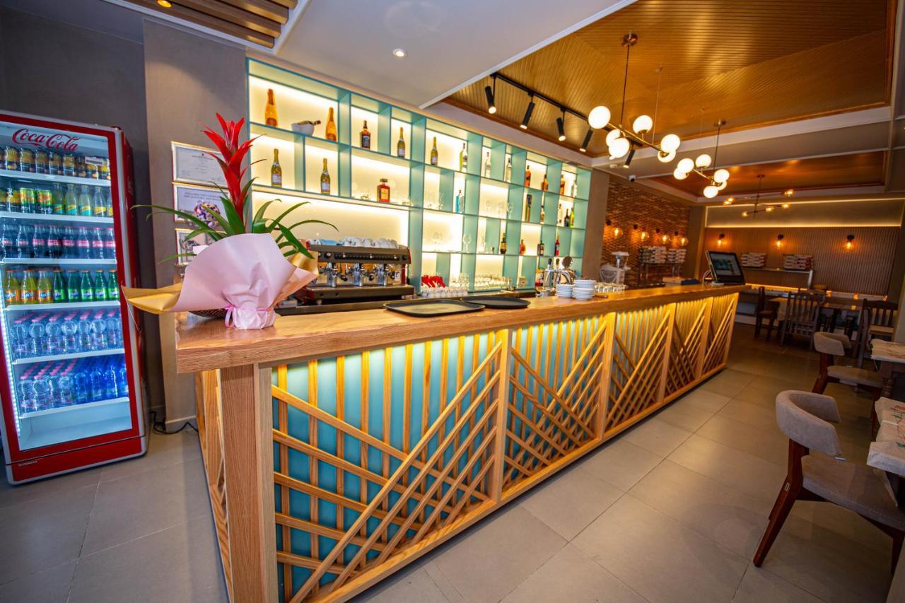 Hotel Vila Mare Durres Bagian luar foto