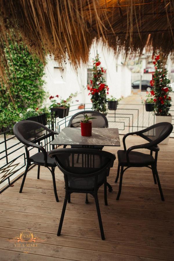 Hotel Vila Mare Durres Bagian luar foto