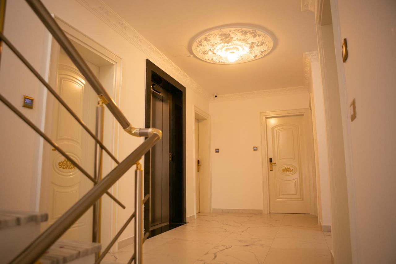 Hotel Vila Mare Durres Bagian luar foto