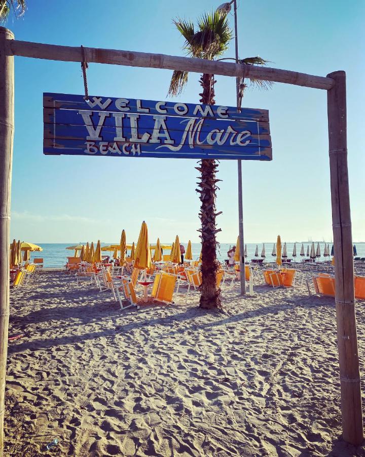 Hotel Vila Mare Durres Bagian luar foto